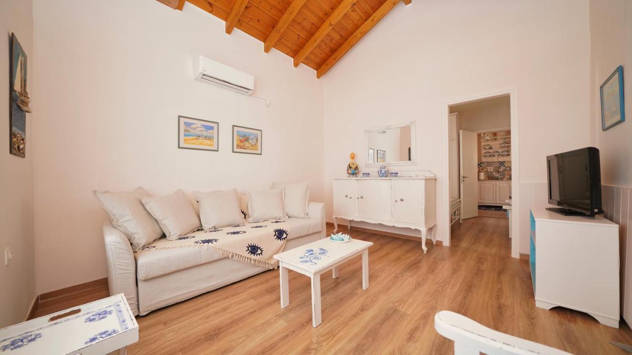 Elli Apartment Ермиони Екстериор снимка