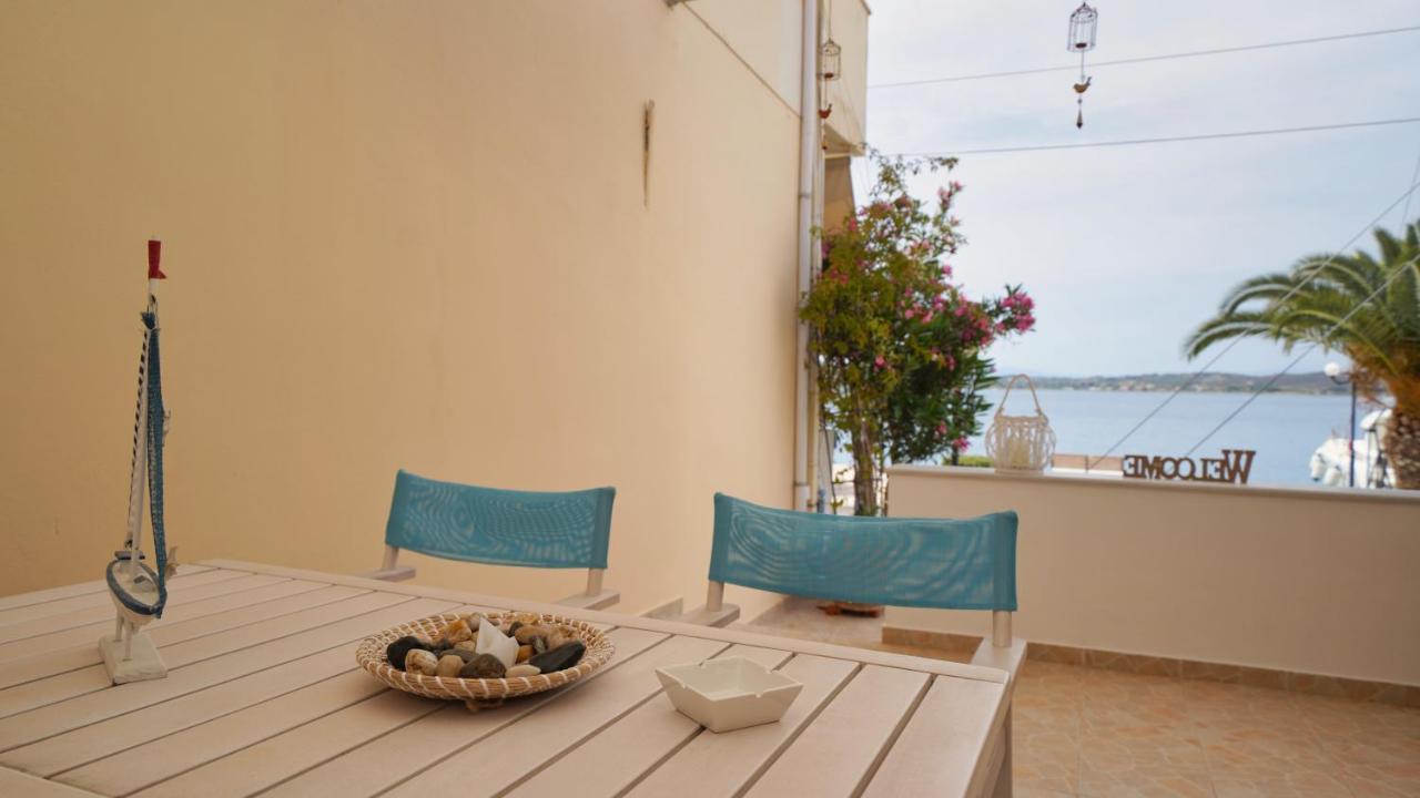 Elli Apartment Ермиони Екстериор снимка
